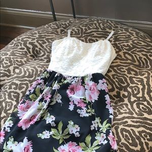 Floral Beachy Flowy Lace Top Dress